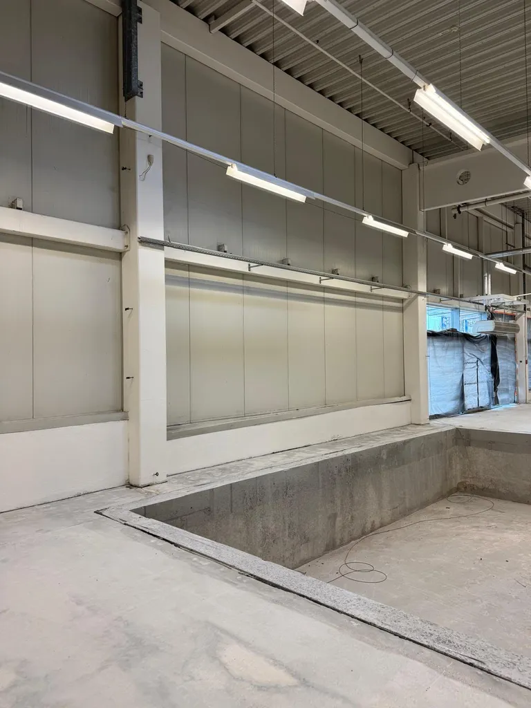 Demolice prodejny Mountfield v Ostravě