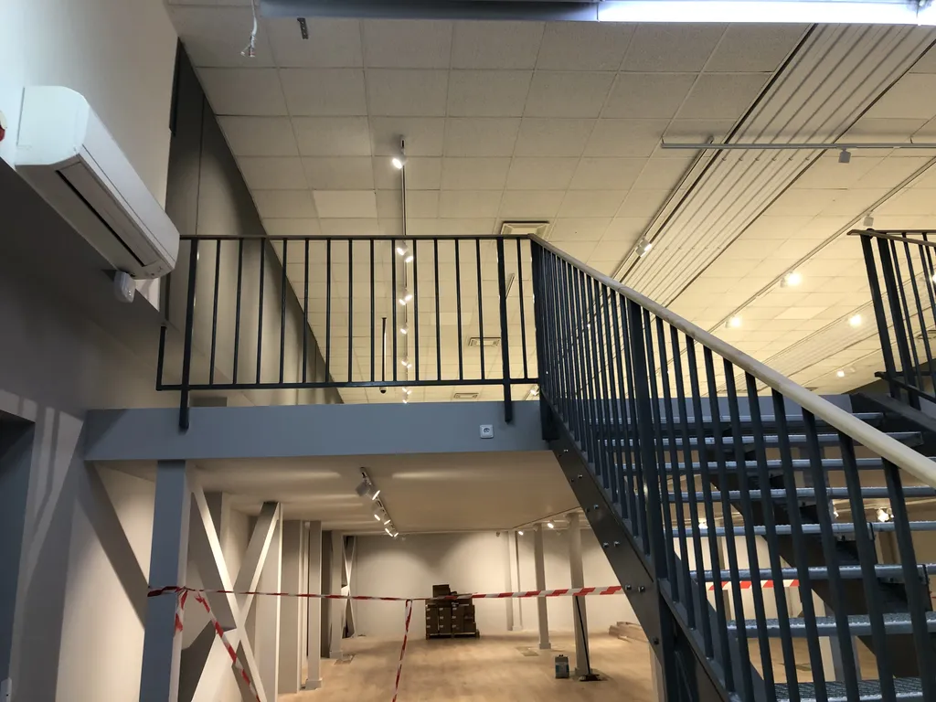 Vestavba patra pro JYSK Praha